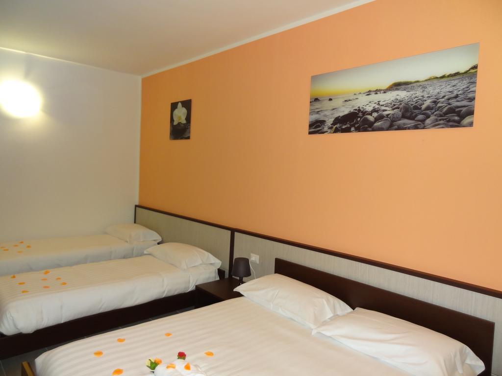 Affittacamere Rooms Di Matteo San Paolo di Iesi Exterior photo